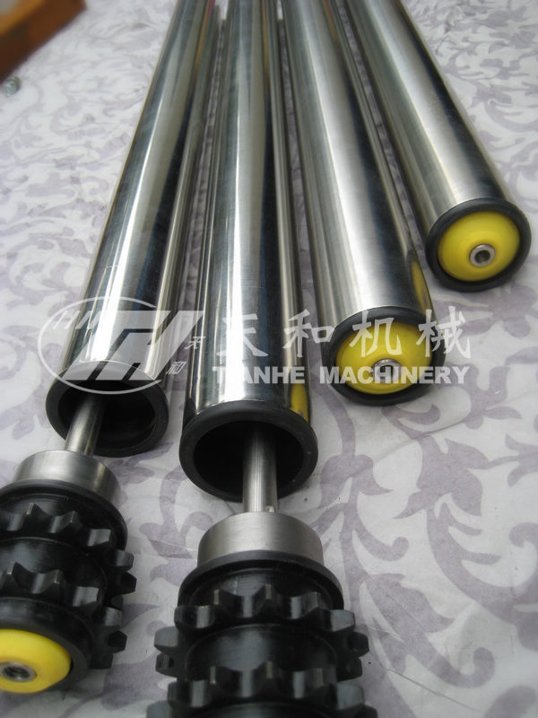 TH3221型 鋼制(zhì)雙鏈摩(mo)擦積放(fang)輥筒